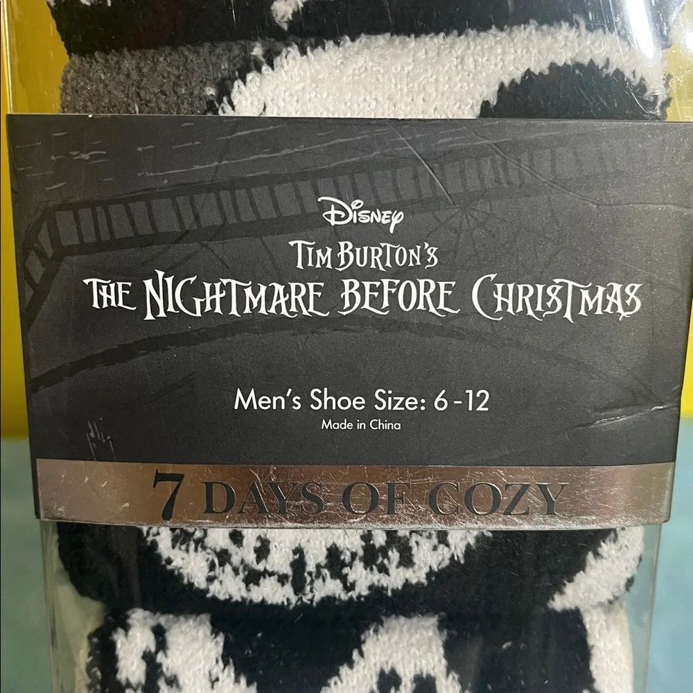 The Nightmare Before Christmas Socks  7 Days Of Cozy Crew Socks 6-12 New